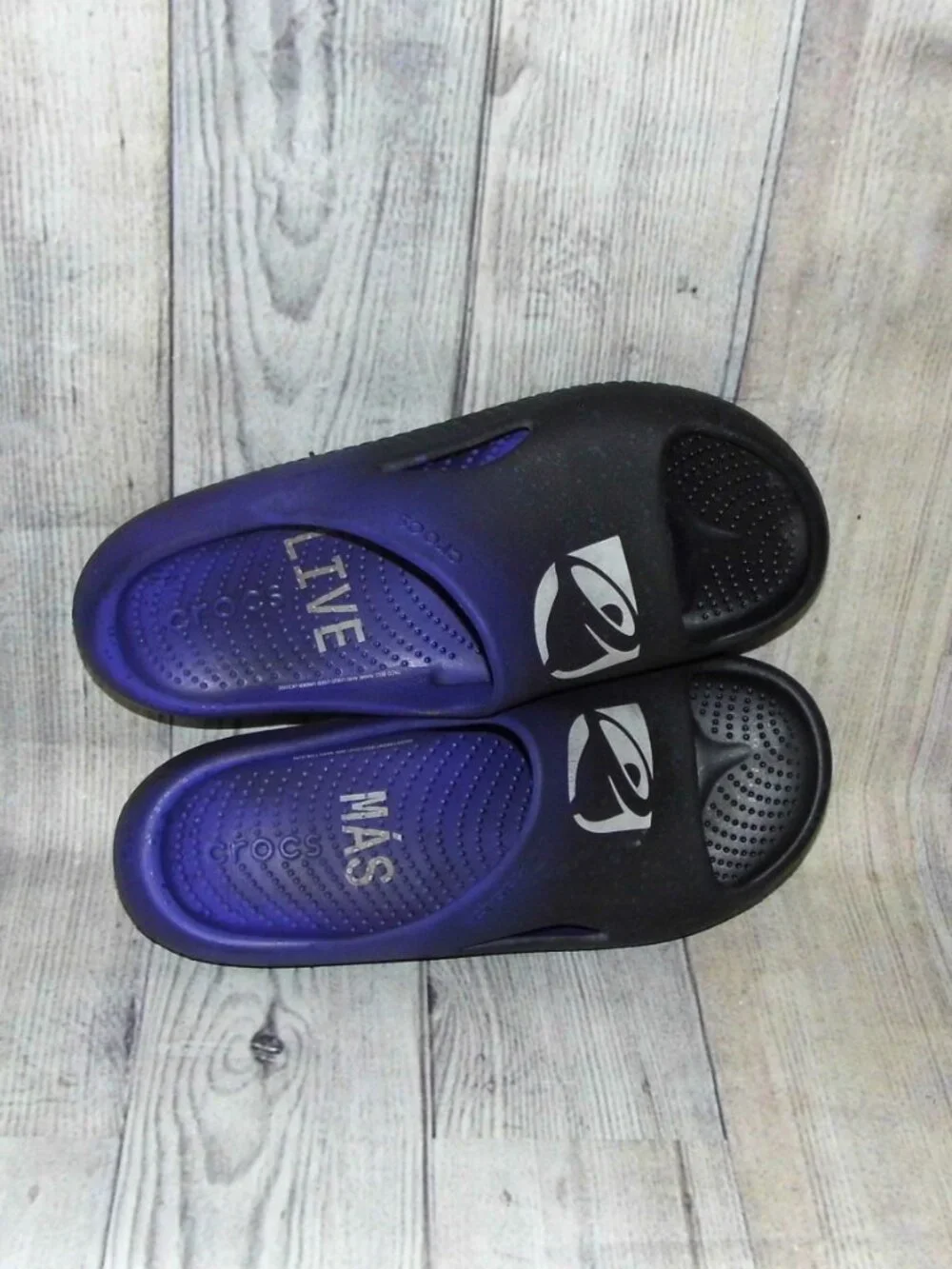 CROCS X Taco Bell Live Mas Slides Mens Size 10